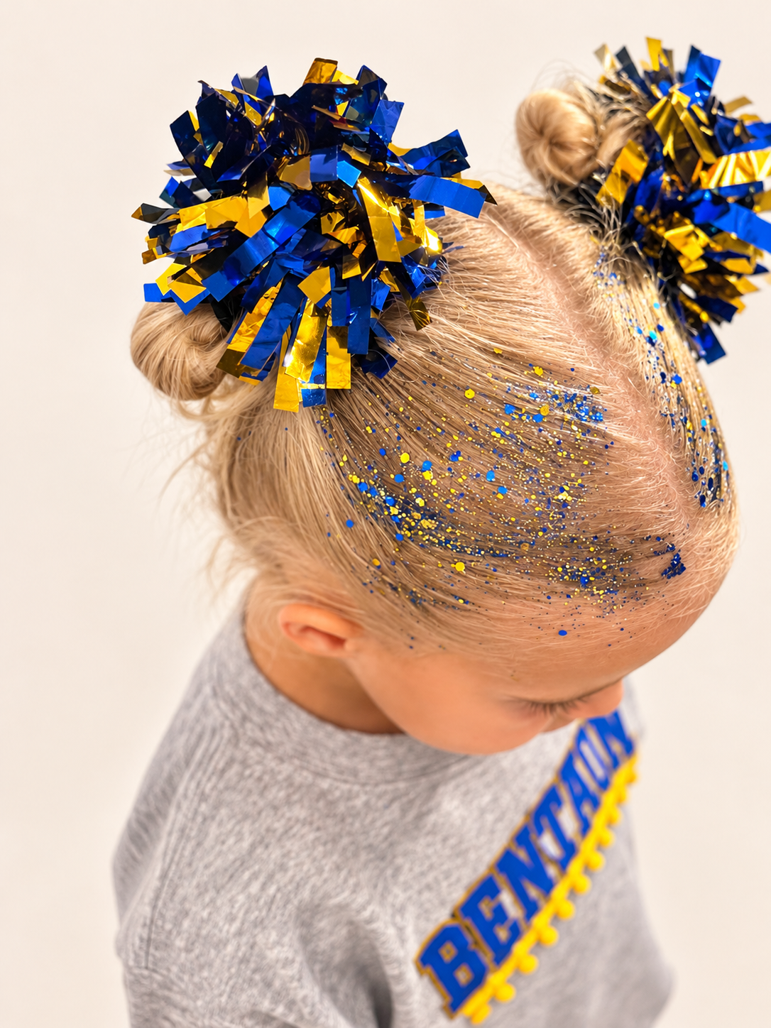 Tinsel Hairtie