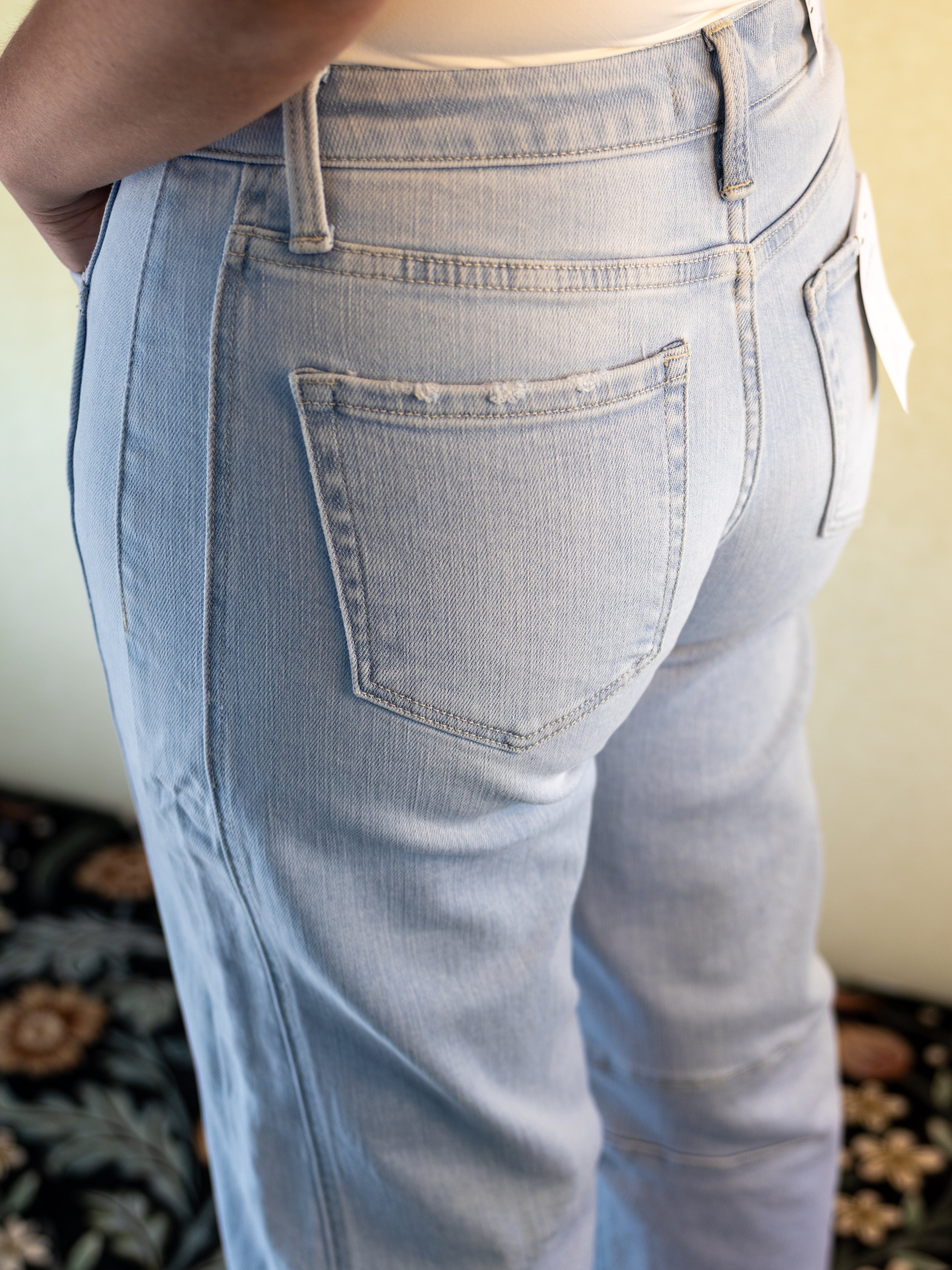 Light Wash High Rise Barrel Jeans