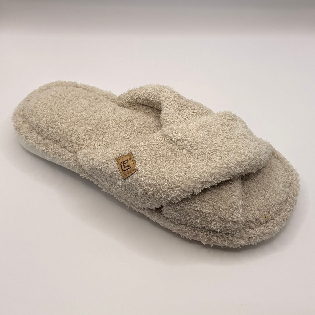 Criss Cross Cozy Slipper