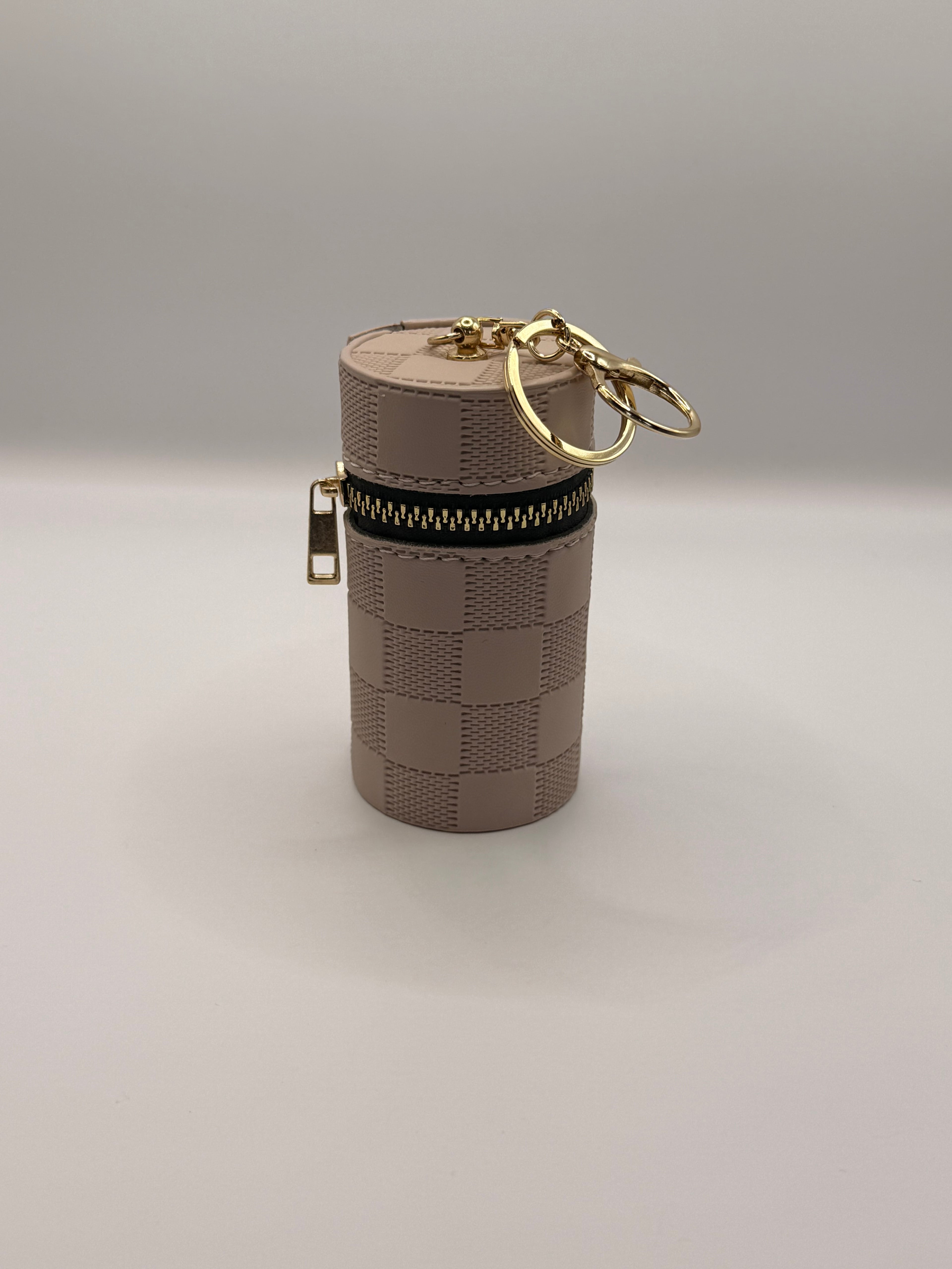 Round Lip Pouch Keychain
